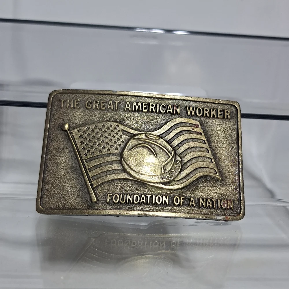 VINTAGE‎ THE GREAT AMERICAN WORKER LOCTITE CORP. BRASS BELT BUCKLE